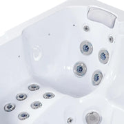 Wellis Prague Life Premium-Whirlpool von oben mit Massagedüsen und ergonomischem Nackenkissen