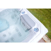 Wellis Teide Life Premium Whirlpool mit aktiven Jets und Massagedüsen im Garten
