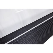 Wellis Teide Life Whirlpool Rand-Detail mit schwarzer Holzoptik und weißer Zierleiste