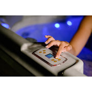 Wellis Vienna Life Whirlpool mit LED-Beleuchtung, Hand bedient das Steuermodul