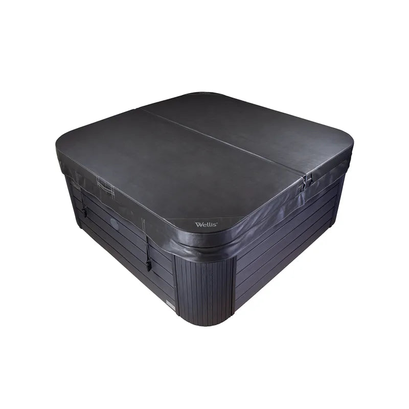 Wellis Vienna Life Premium-Whirlpool mit schwarzer Abdeckung und Holzverkleidung, Seitenansicht