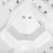 Wellis Pluto – Classic Line Whirlpool 5 Personen Draufsicht mit Massagedüsen und ergonomischem Fußbad