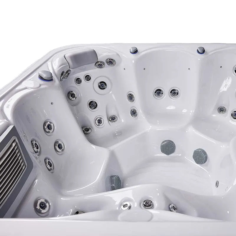 Wellis Venus – Classic Line Whirlpool 6 Personen Innenraum mit Wasserdüsen und Sitzbereichen