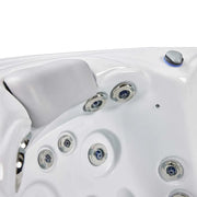 Wellis Venus Classic Line Whirlpool 6 Personen Düsen und Kopfstütze Detailansicht