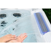 Wibespa Atlantis Whirlpool – 5 Pers., 64 Düsen mit aktivem Wassersprudel und Düsen in Betrieb