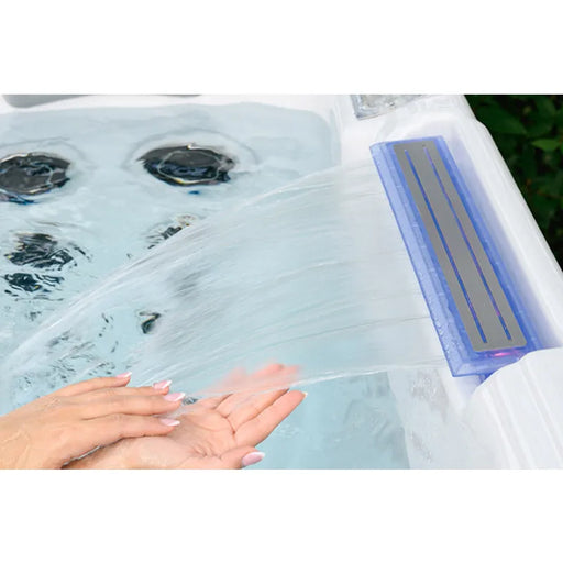 Wibespa Atlantis Whirlpool – 5 Pers., 64 Düsen mit aktivem Wassersprudel und Düsen in Betrieb