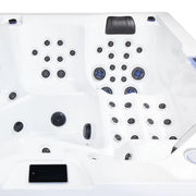 Wibespa Matrix Whirlpool – 5 Pers., 102 Düsen Innenansicht von oben mit zahlreichen Massagedüsen und Steuerungselementen