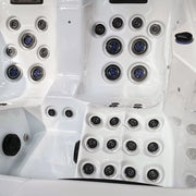 Wibespa Moana Whirlpool – 3 Pers., 59 Düsen Draufsicht mit Massage-Düsen und Steuerung
