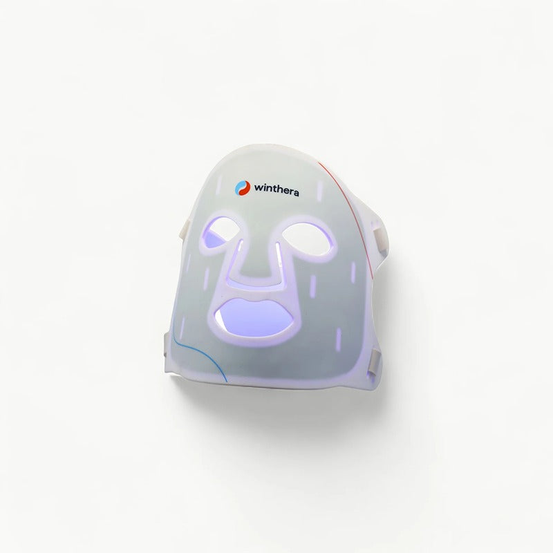 Aktivierte Winthera LED-Maske mit blauem Licht – antibakterielle Wirkung bei Akne